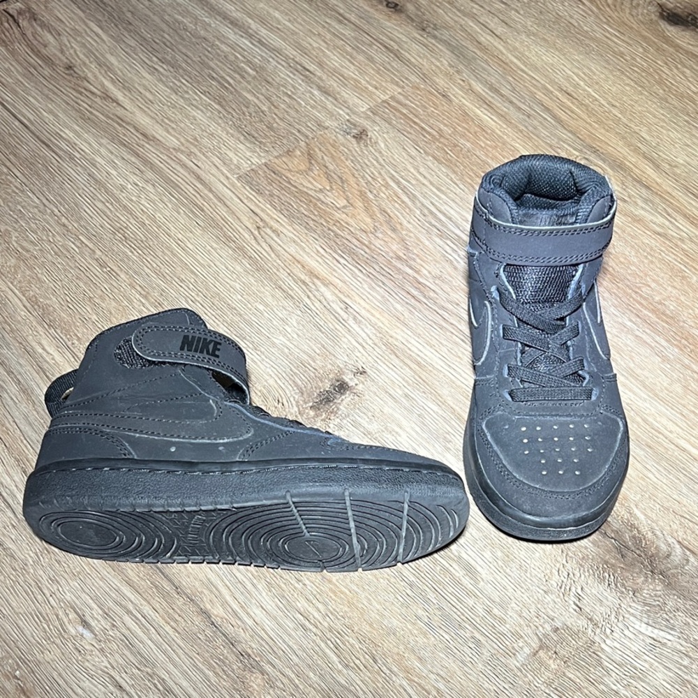 Nike Shoes Kids Size 11C Black Court Borough Mid 2 Strap Sneakers CW5868-001